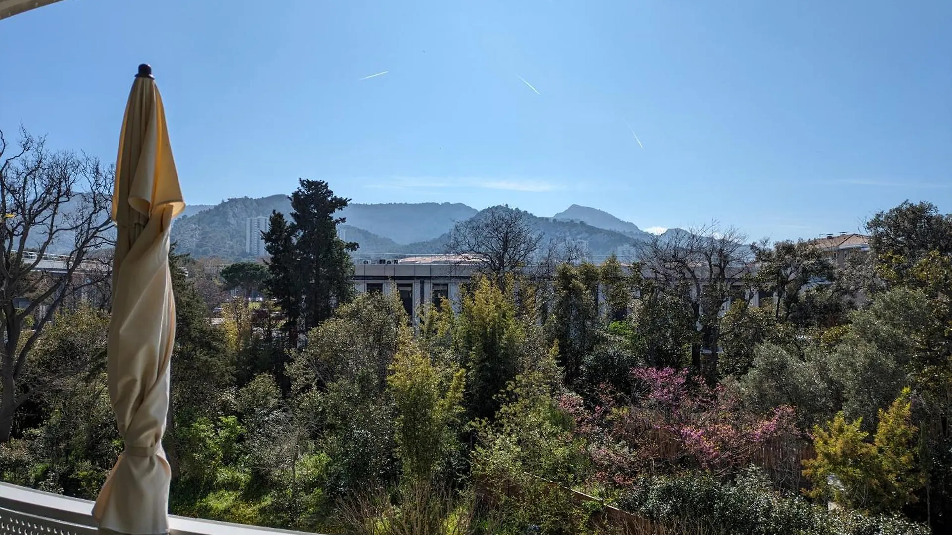 T3 Proche Des Calanques, Terrasse, Vue Collines Appartement Marseilles